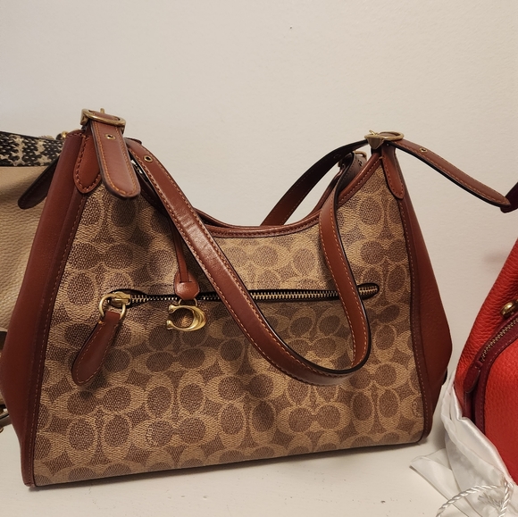 Coach purses - Picture 4 of 14